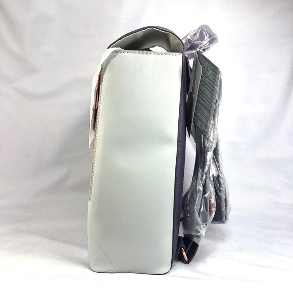 Disney Parks 2022 The Haunted Mansion Kiss The Bride Backpack Bag - NEW - Picture 5 of 8